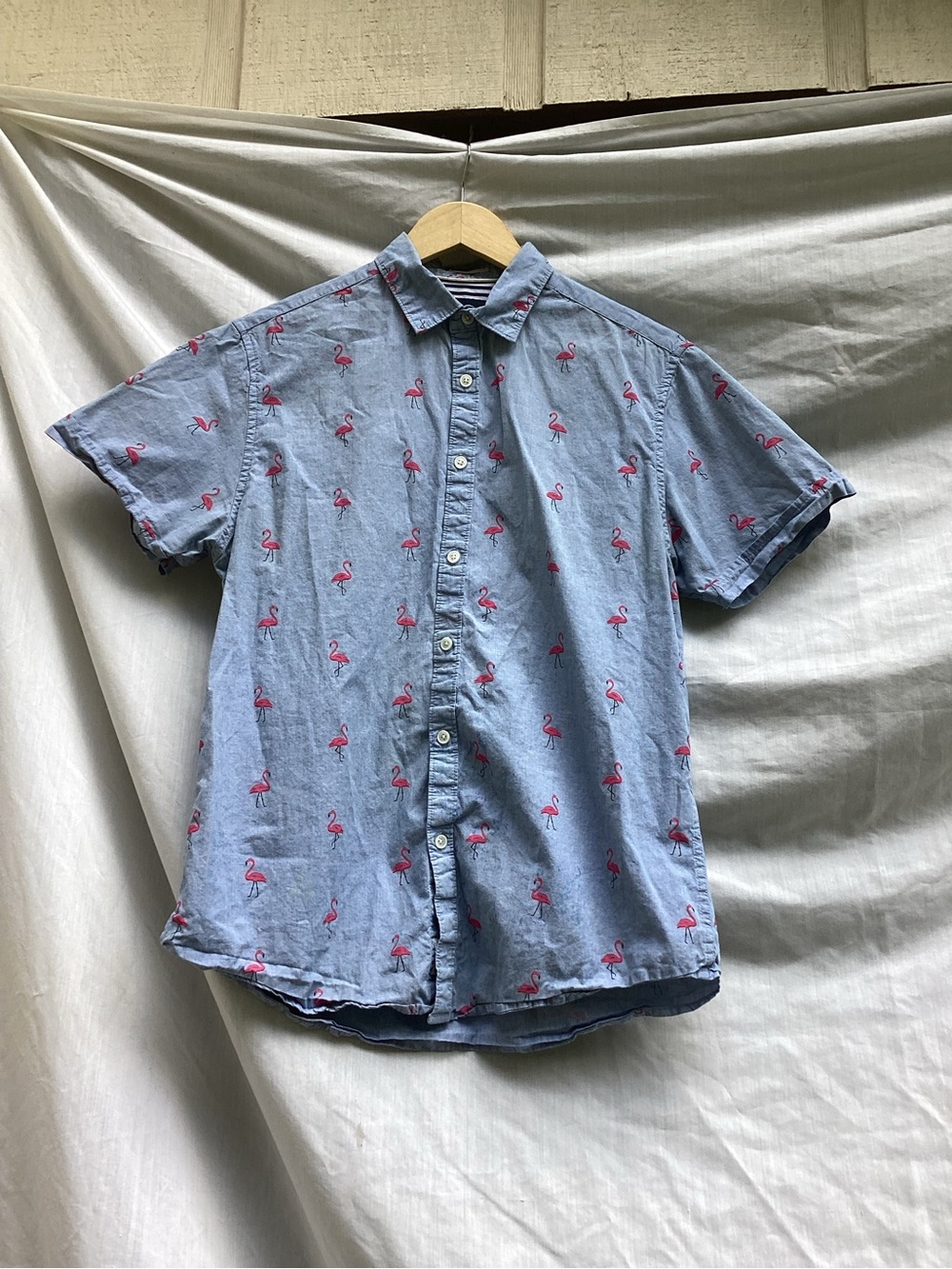 Denim & Flower Light Blue Button-Up Shirt with Pink Flamingo Print, size medium
